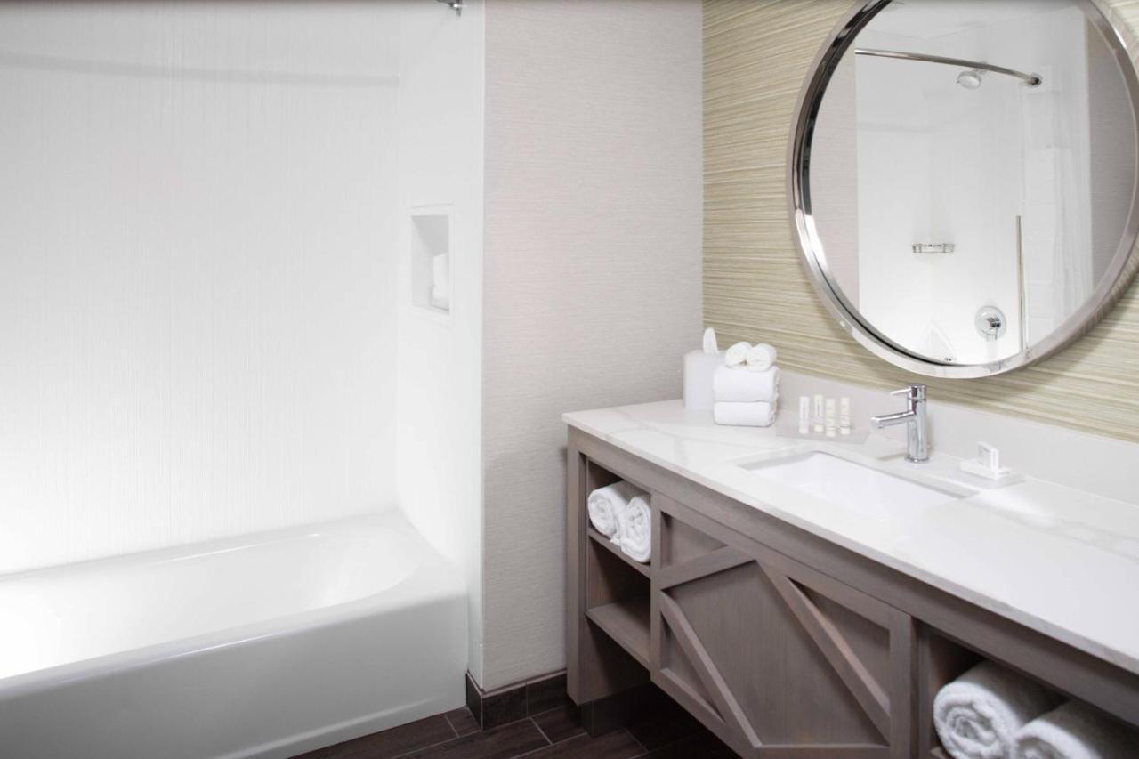 Hotel Courtyard By Marriott Jekyll Island Esterno foto